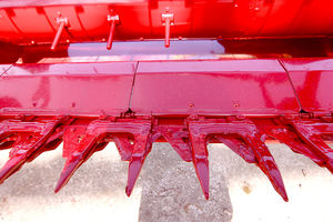 soybean harvesting header