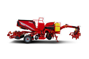 potato planter 1
