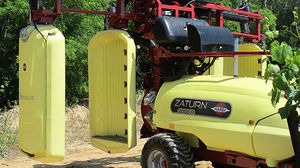 trailed agricultural atomizer