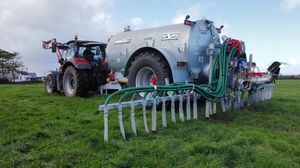 sludge spreading boom