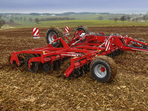 towed disc harrow 1