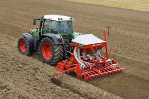 pneumatic seed drill