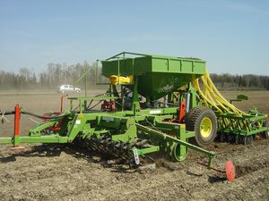 pneumatic seed drill