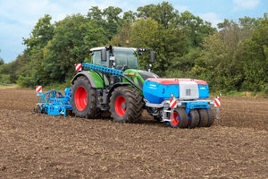 pneumatic seed drill