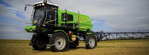 self-propelled sprayer
