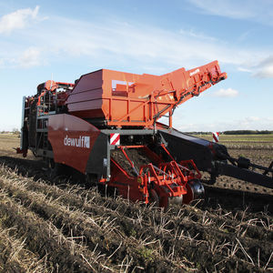 potato harvester machine