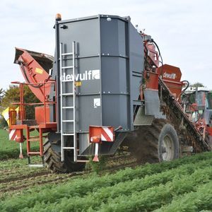 carrot harvester machine 1