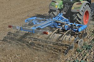 mounted disc harrow / offset