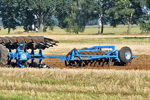packer preseeding roller / ring