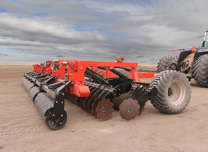 towed disc harrow