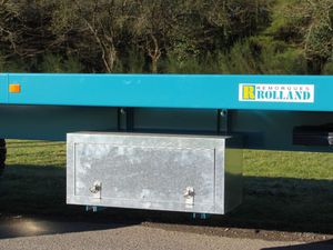 flatbed trailer