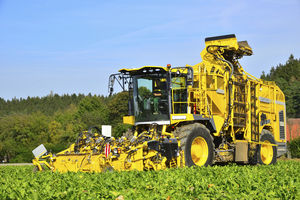 beet harvester machine