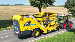 potato harvester machine