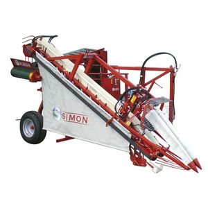 leek harvester machine