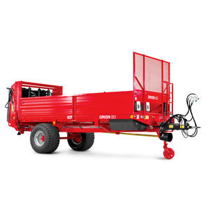 towed manure spreader