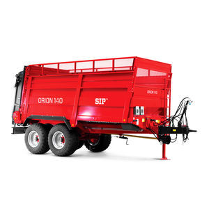 towed manure spreader