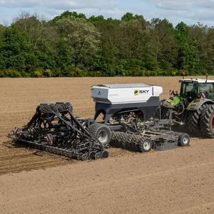 pneumatic seed drill