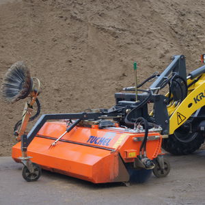 tractor-mounted sweeper