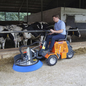 mounted feed pusher