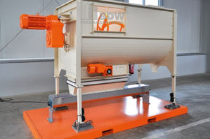 horizontal mixer