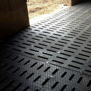 rubber floor panel