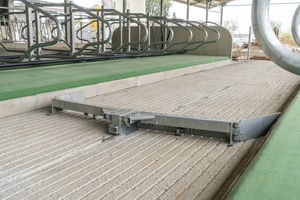 wire rope manure scraper