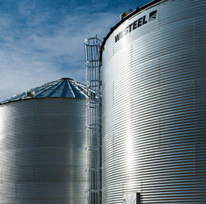 grain silo / metal / hopper