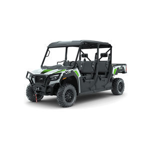 4x4 side-by-side vehicle