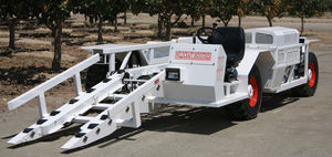 self-propelled bin carrier