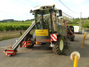 tobacco harvester machine
