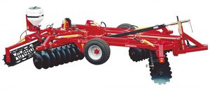 trailed disc harrow / with roller / tandem