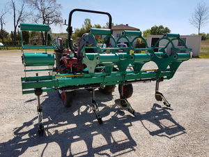 tractor-mounted irrigation hose reel 1