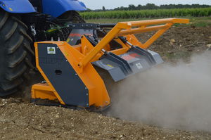 stone crusher with hydraulic adjustment