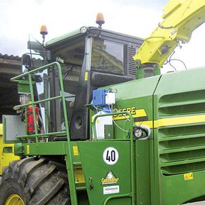 spraying control system / flow-control