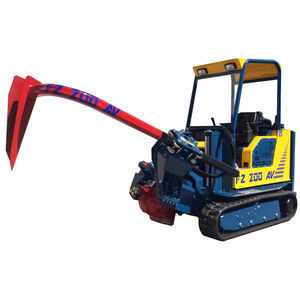 self-propelled rootballing machine