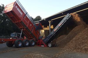 towed grain Cart