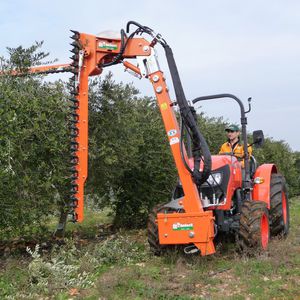 orchard pruning machine / tractor-mounted / sickle bar / hydraulic