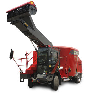 vertical mixing wagon / self-propelled / with silage block cutter / single-auger