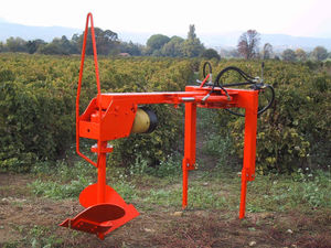 mechanical earth auger