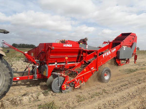 vegetable harvester machine