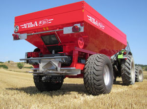 towed fertilizer applicator
