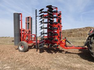 towed disc harrow