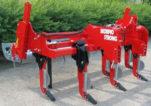 5-shank subsoiler