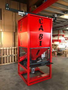 poultry litter feeding system