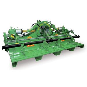 stone burier with hydraulic adjustment