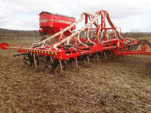 pneumatic seed drill
