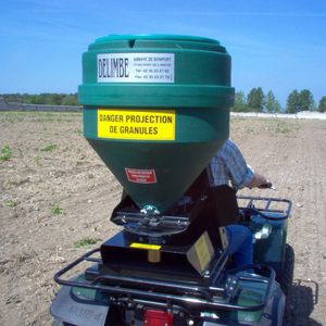 mounted fertilizer spreader