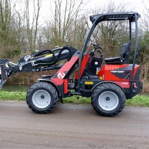 rubber-tired loader