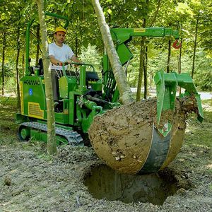 self-propelled rootballing machine