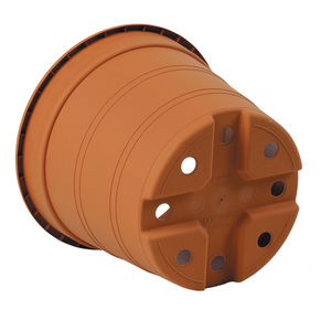 plastic pot 1